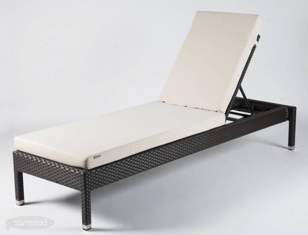 2017 Luxury Outdoor Chaise Lounge Chairs In Outdoor Chaise Lounges On Sale (View 9 of 15)