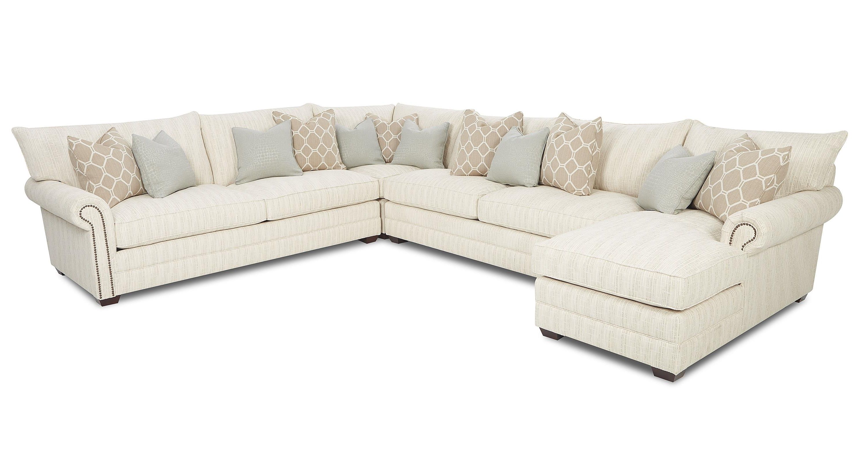 Featured Photo of The 15 Best Collection of Sectional Sofas with Nailheads