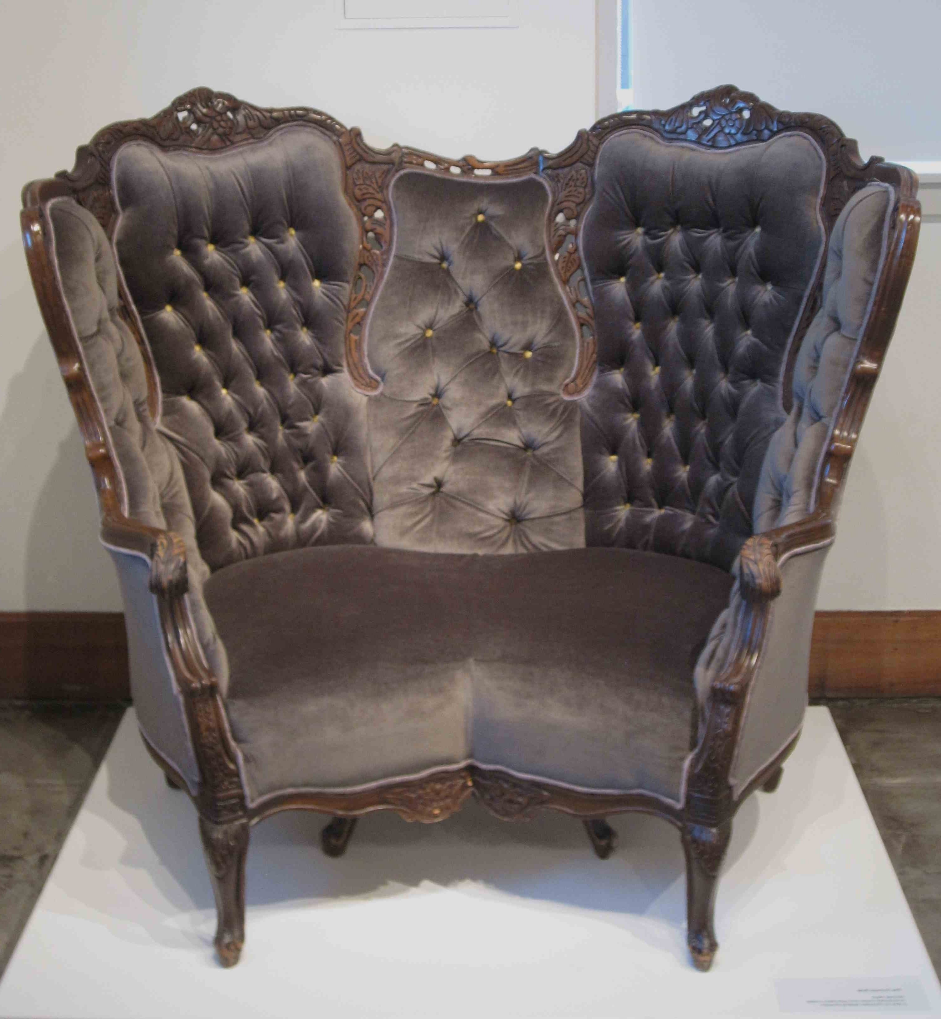 Dark Color Victorian Leather Chair With High Back And Arm Plus With Fashionable Victorian Leather Sofas (View 6 of 15)