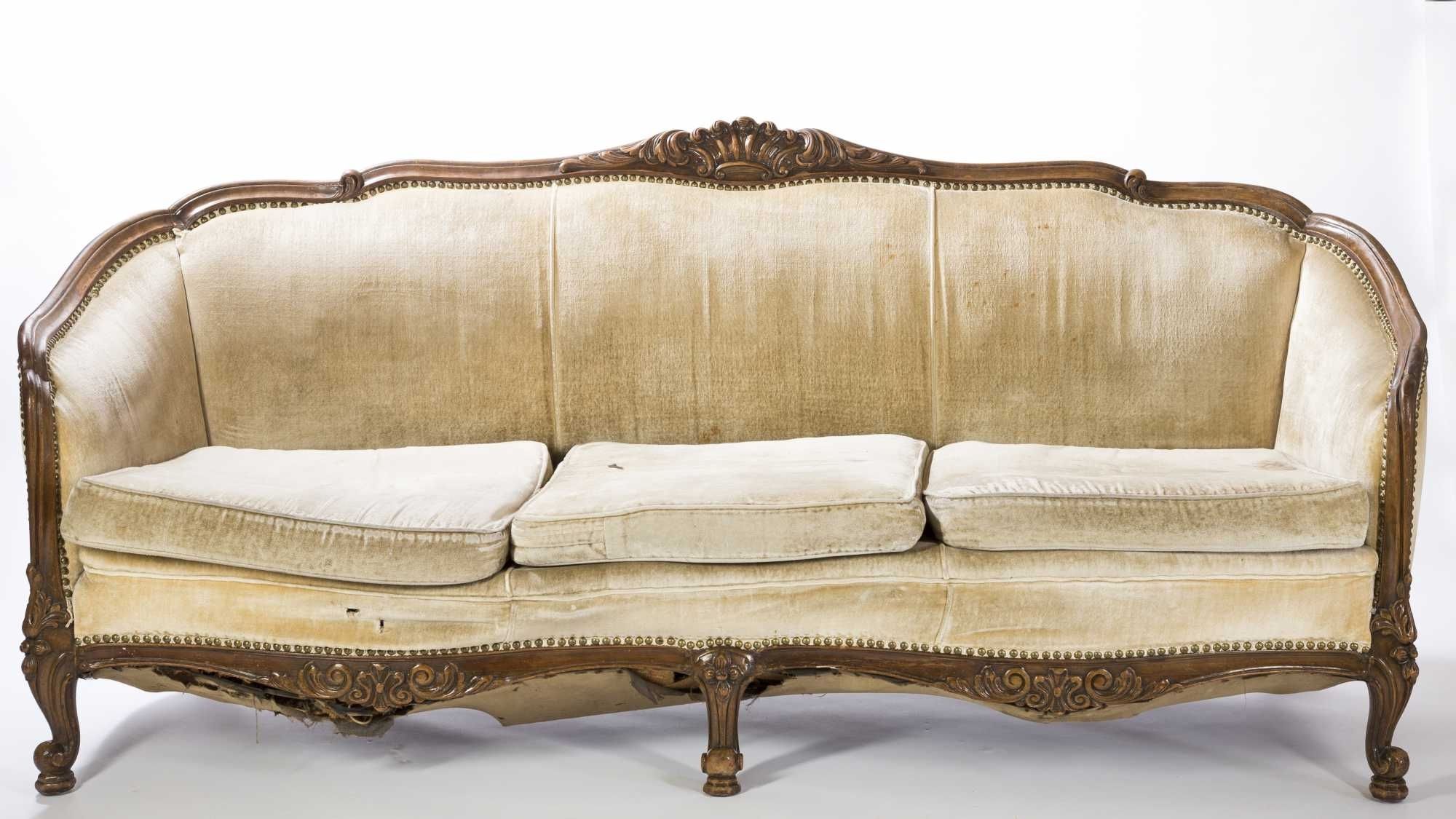 Fashionable French Style Sofas Intended For Provincial Style Sofa (Photo 9 of 15)