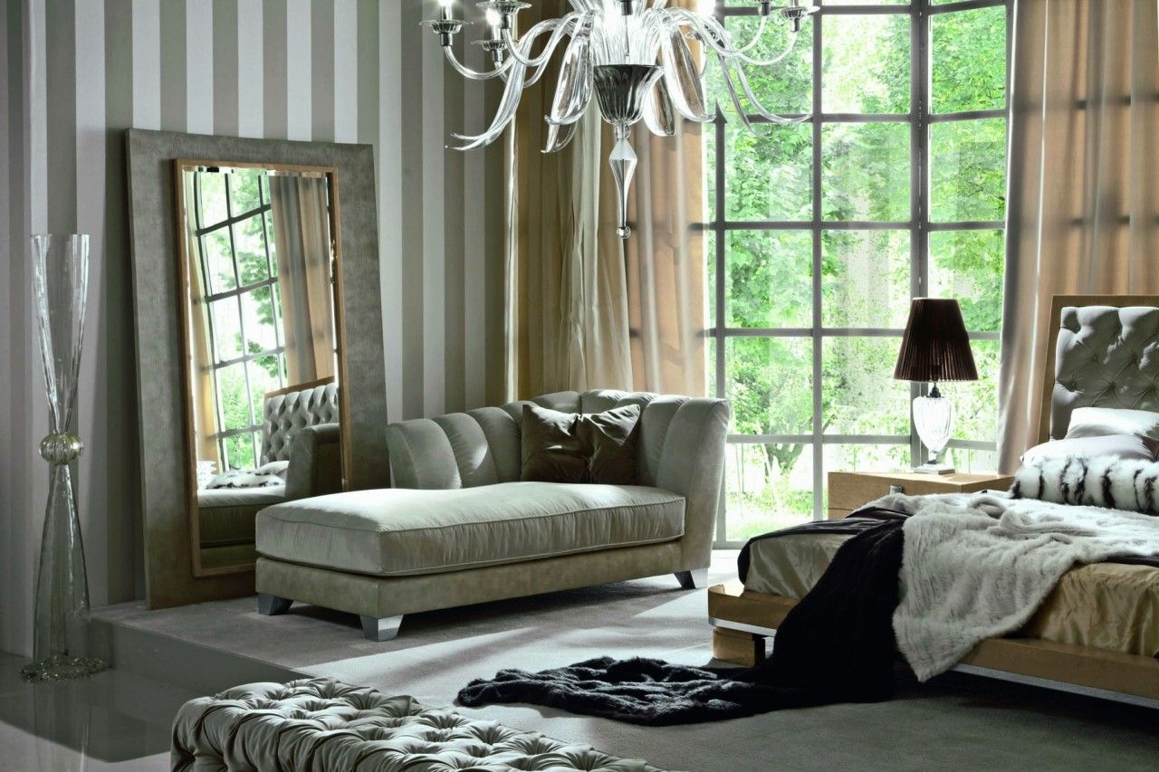 Featured Photo of 15 Best Ideas Living Room Chaise Lounges