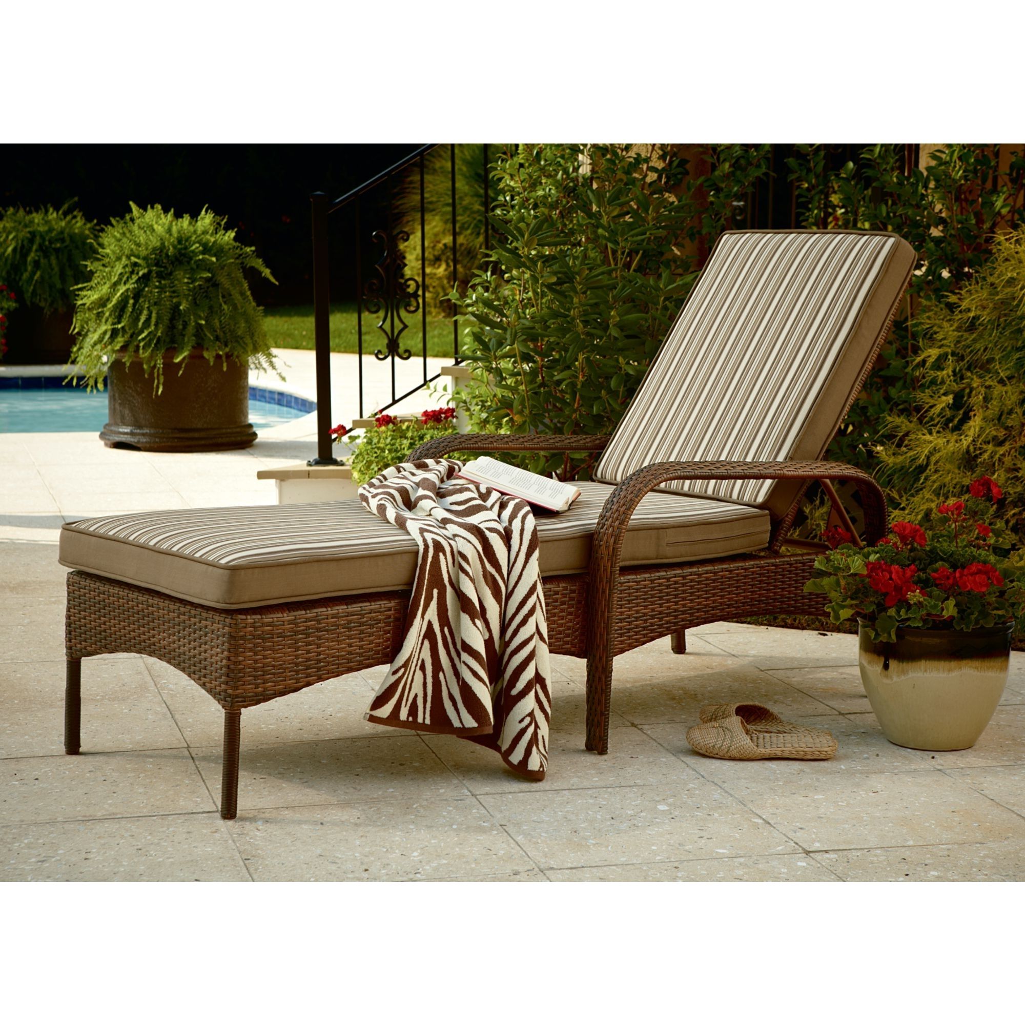 Recent Wicker Chaises Intended For Outdoor : White Chaise Lounge Sofa Outdoor Chaise Lounge Covers (View 4 of 15)