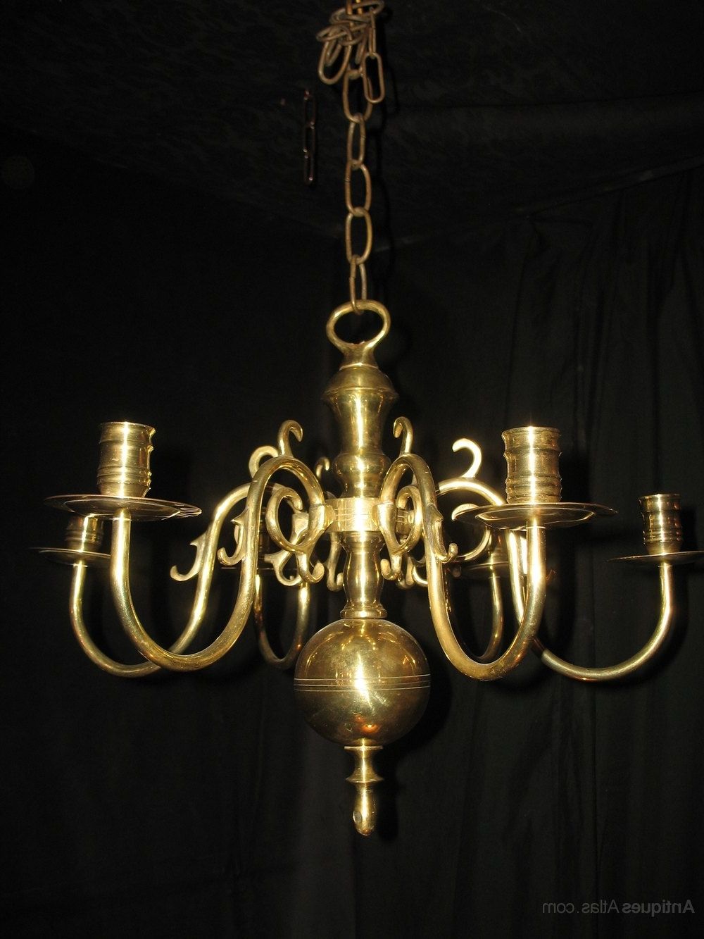 Featured Photo of 15 Best Flemish Brass Chandeliers