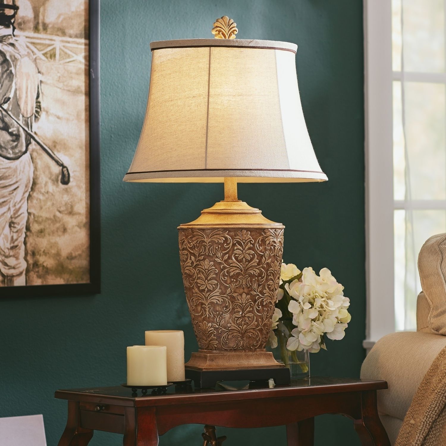 Featured Photo of 15 Inspirations Traditional Living Room Table Lamps