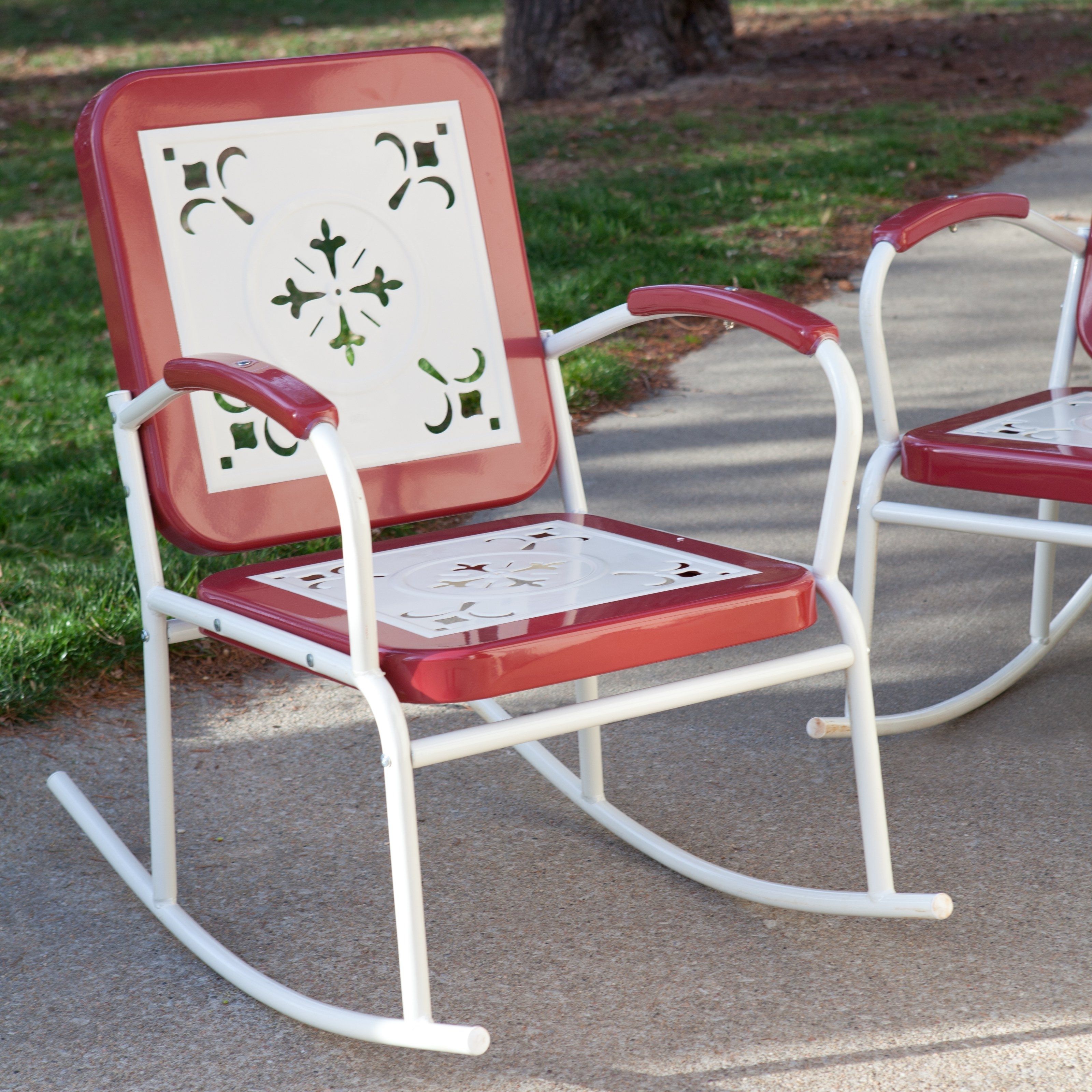 Vintage Outdoor Rocking Chairs With Trendy Old Metal Outdoor Rocking Chairs – Outdoor Designs (Photo 1 of 15)