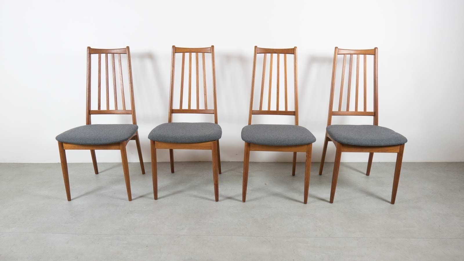 Best And Newest High Back Dining Chairs With Regard To Vintage Danish High Back Dining Chairs, Set Of 8 For Sale At Pamono (View 5 of 25)