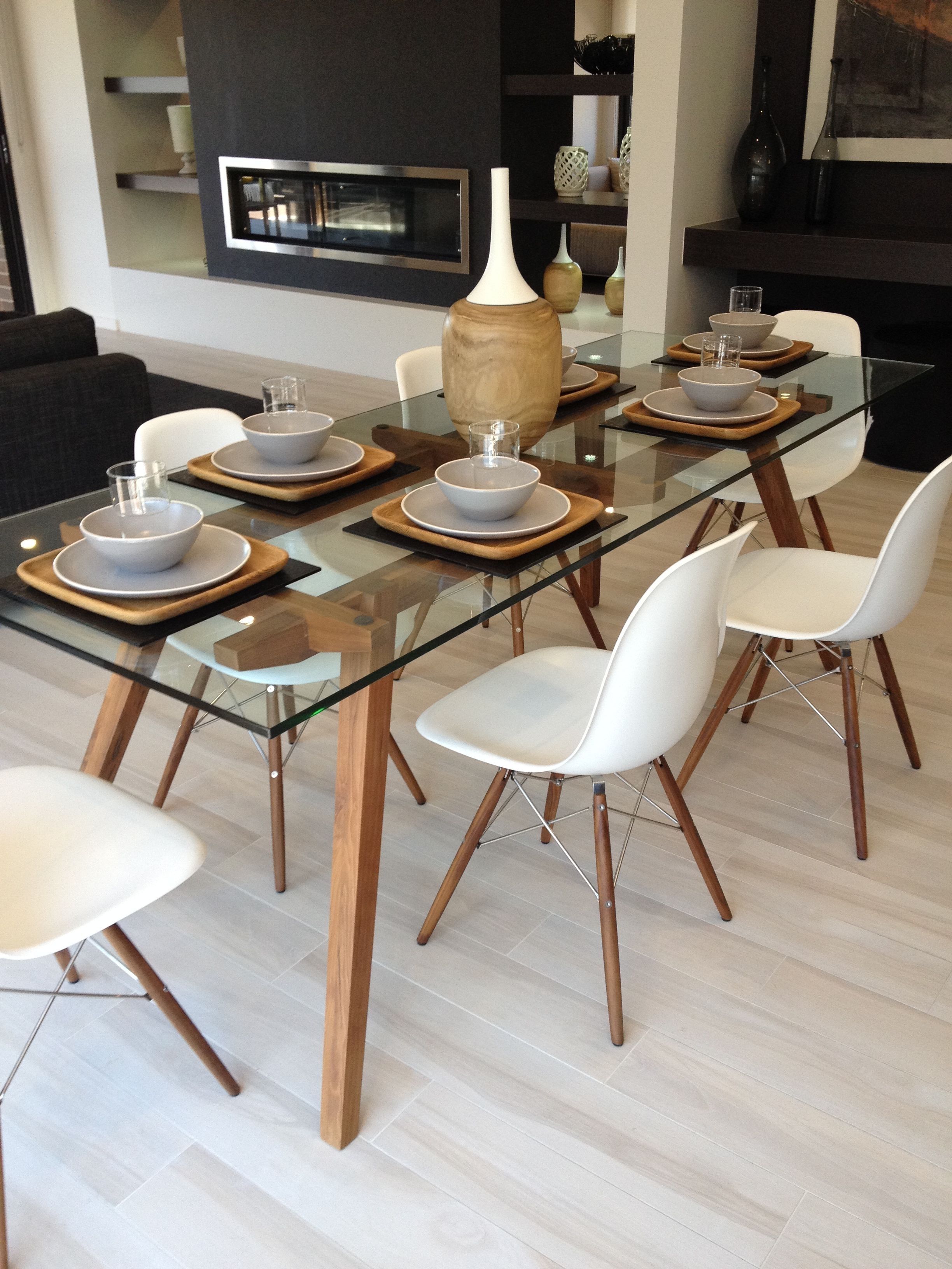 Best And Newest Sticotti Glass Dining Table And Eames Dining Chairs In Walnut For Helms 6 Piece Rectangle Dining Sets With Side Chairs (View 7 of 25)