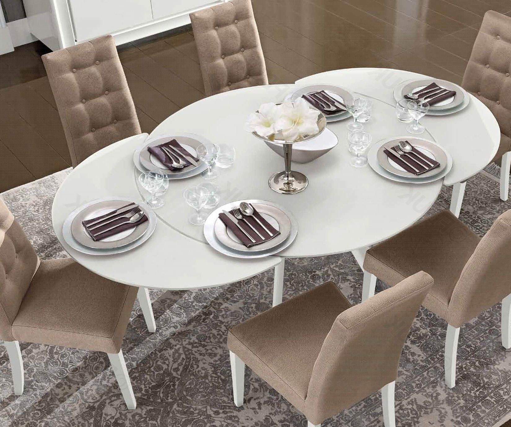 Dama Bianca White High Gloss Round Intended For Round Extending Dining Tables Sets (Photo 1 of 25)