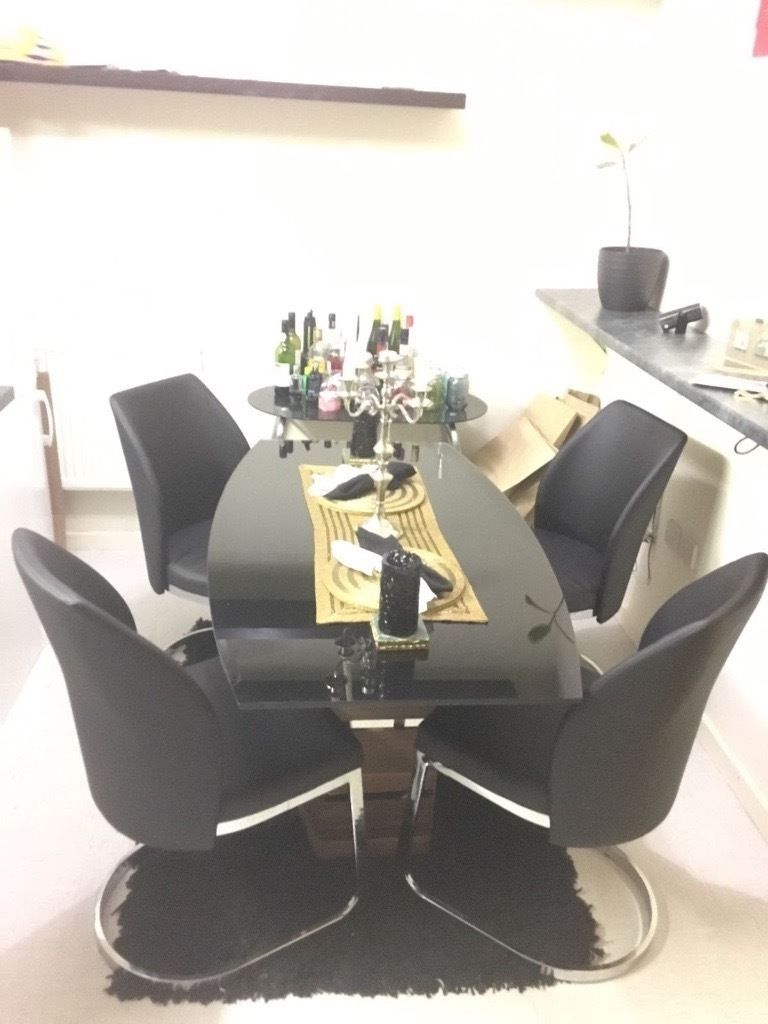 Dfs Phoenix Black Gloss Finish Dining Table + 4 Chairs (View 15 of 25)