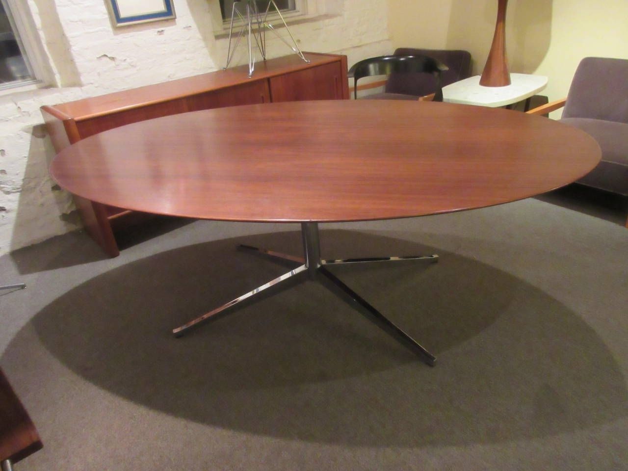 Florence Knoll Oval Walnut Dining Table At 1stdibs With Regard To Widely Used Florence Dining Tables (View 18 of 25)