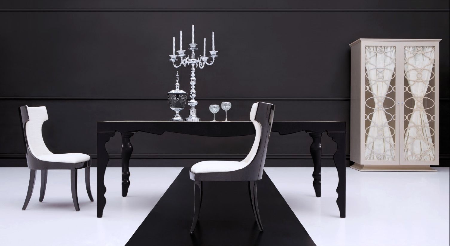 Roma Dining Tables And Chairs Sets Pertaining To Most Popular Black Breakfast Table Black Modern Black Dining Table Big Extendable (View 11 of 25)