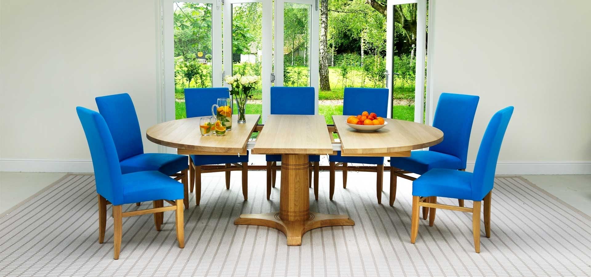 Round Extending Dining Tables (View 13 of 25)