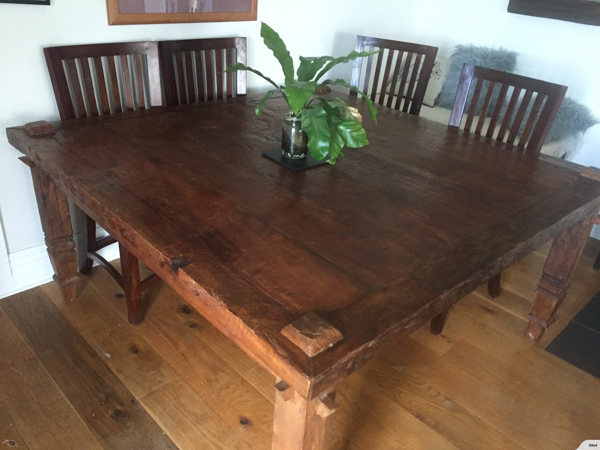 Rustic 8 Seater Bali Dining Table And 4 Chairs (Photo 11 of 25)