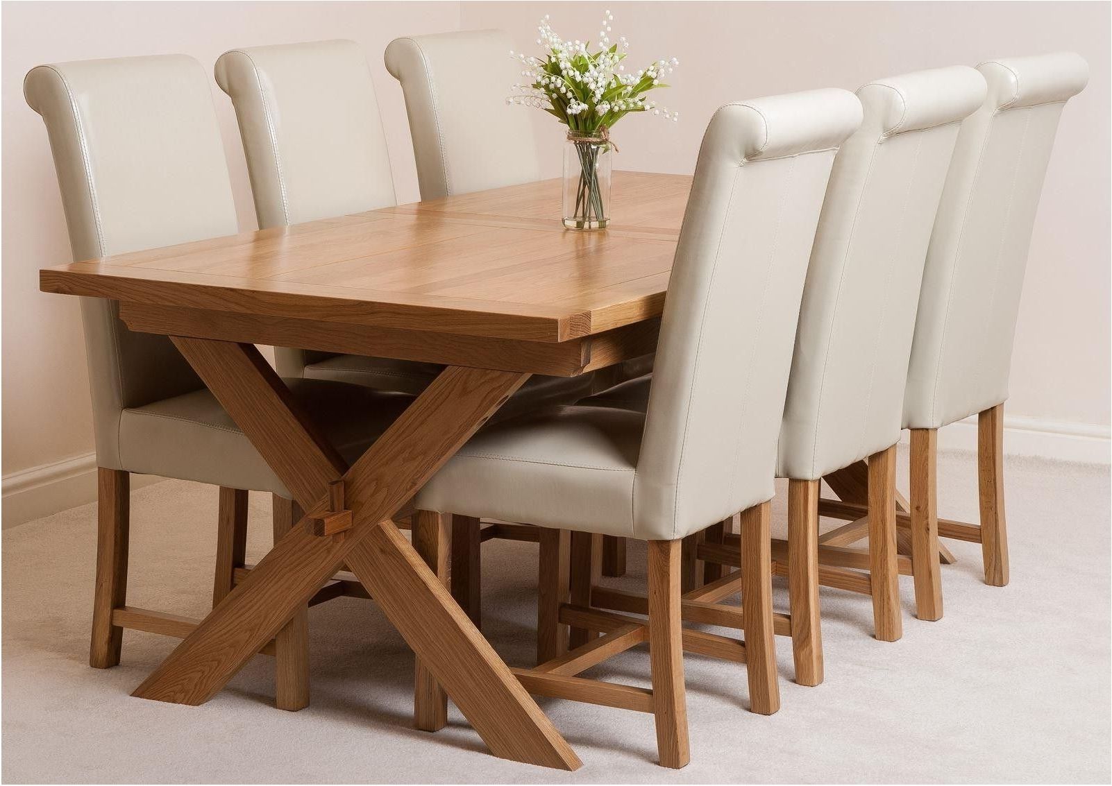 Trendy Breathtaking Vermont Extending Oak Dining Table With 6 Black Lola Pertaining To Extending Oak Dining Tables And Chairs (Photo 1 of 25)