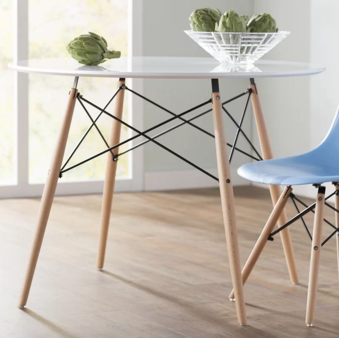 Current Taulbee 5 Piece Dining Sets With Regard To Dining Tables For Small Spaces – Small Spaces – Lonny (View 19 of 25)