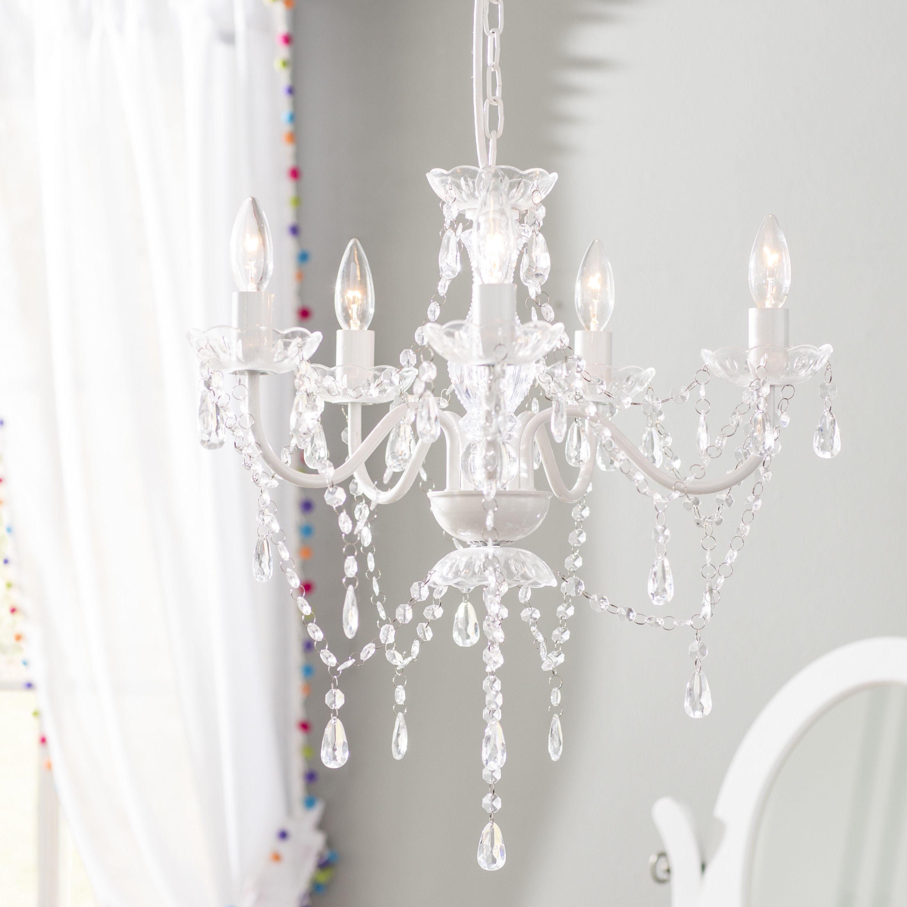 Aldora 4 Light Candle Style Chandeliers With Regard To Trendy Senoia 5 Light Candle Style Chandelier (View 23 of 25)