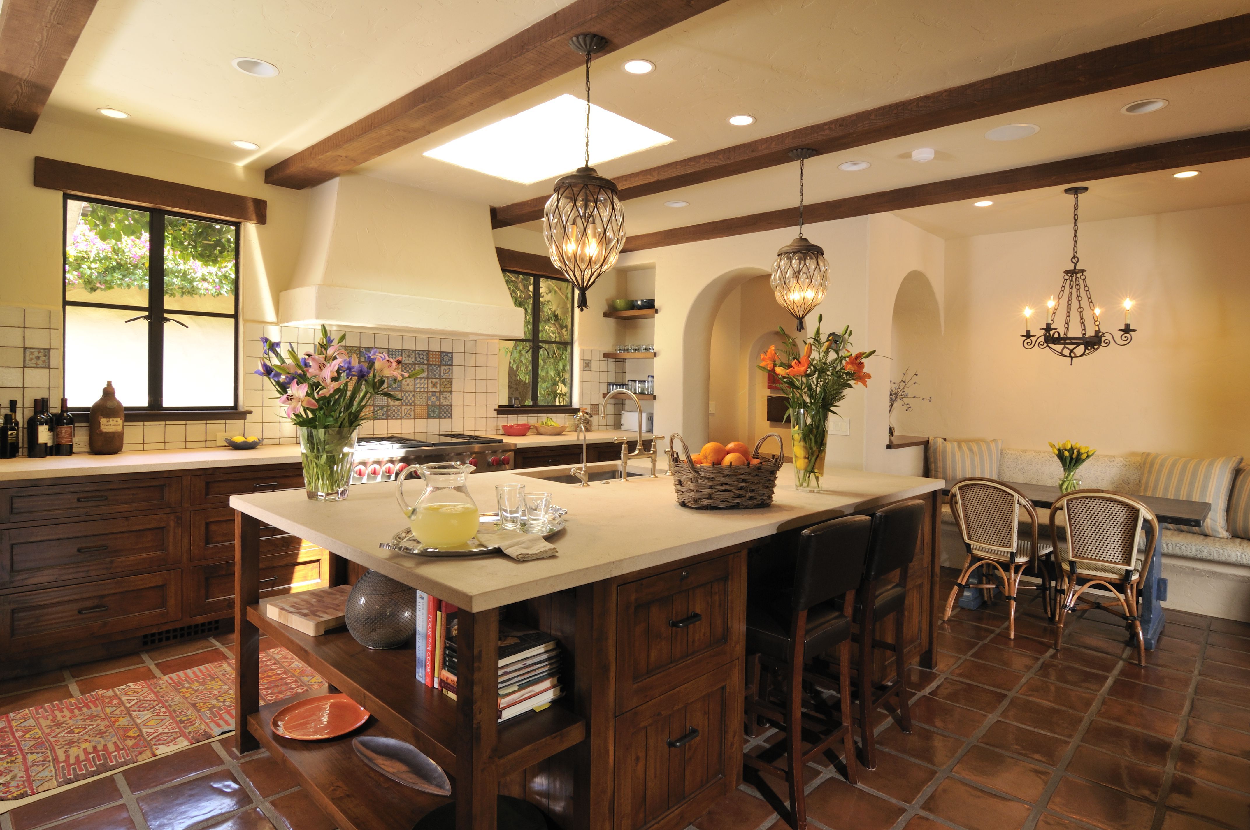 Favorite 31 Modern And Traditional Spanish Style Kitchen Designs Inside Dunson 3 Light Kitchen Island Pendants (View 21 of 25)