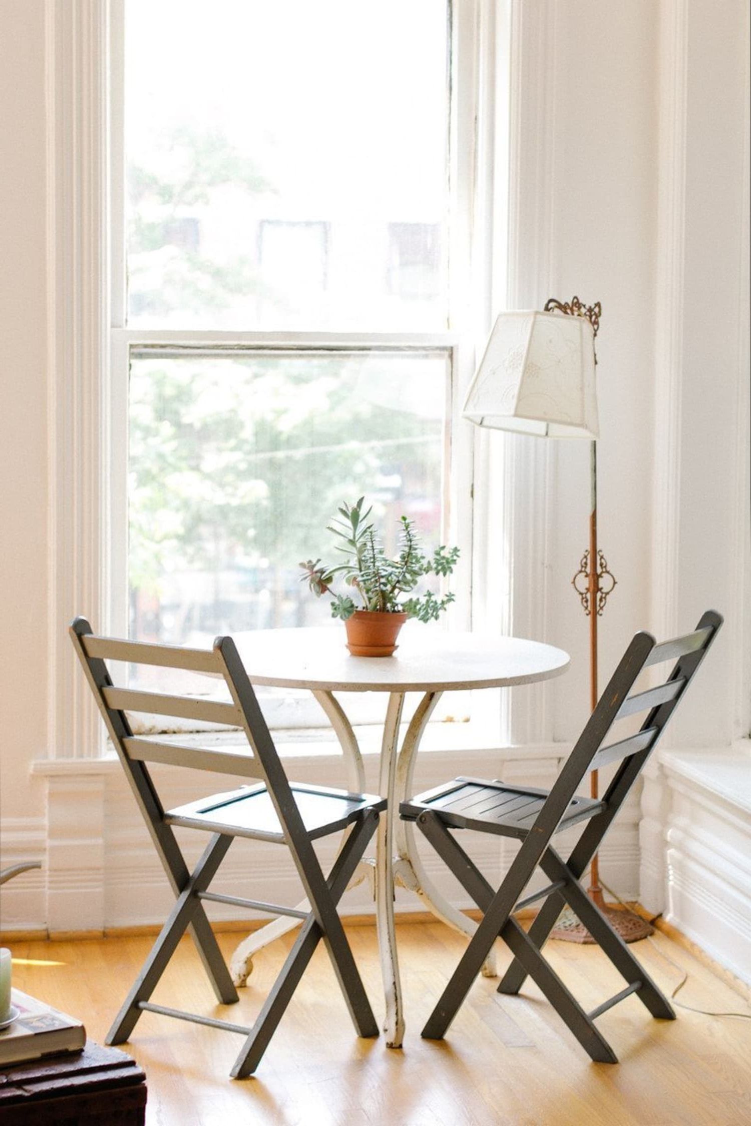 Apartment Therapy For Rae Round Marble Bistro Tables (View 15 of 25)