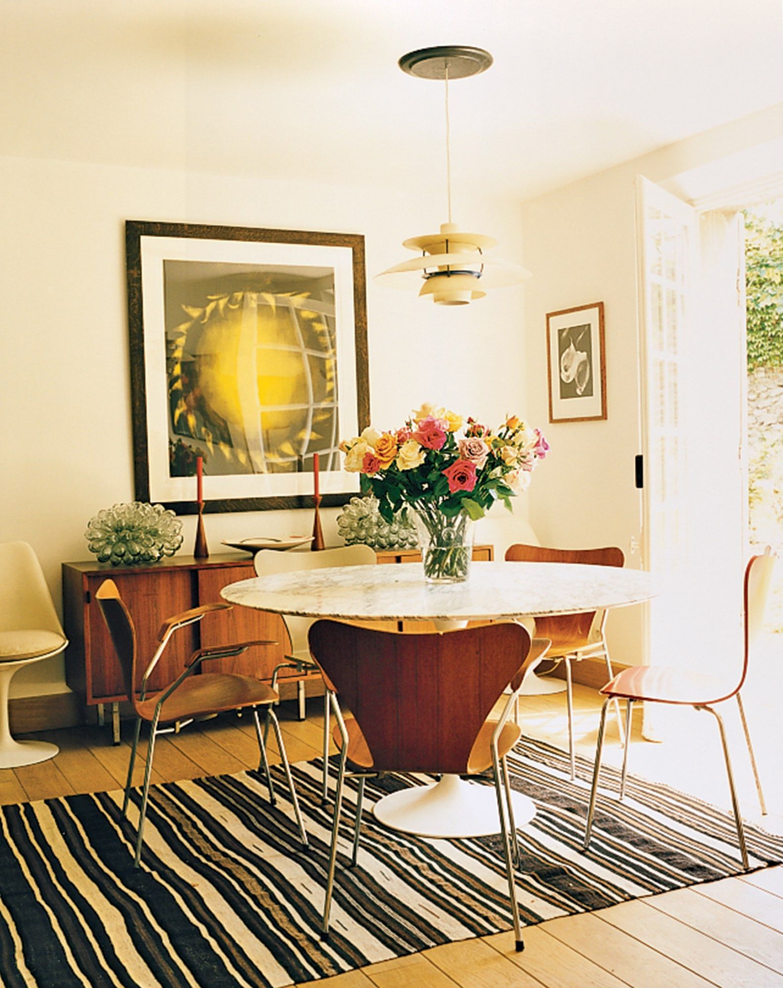 Latest A Look At 30 Dining Rooms In Vogue (View 24 of 25)