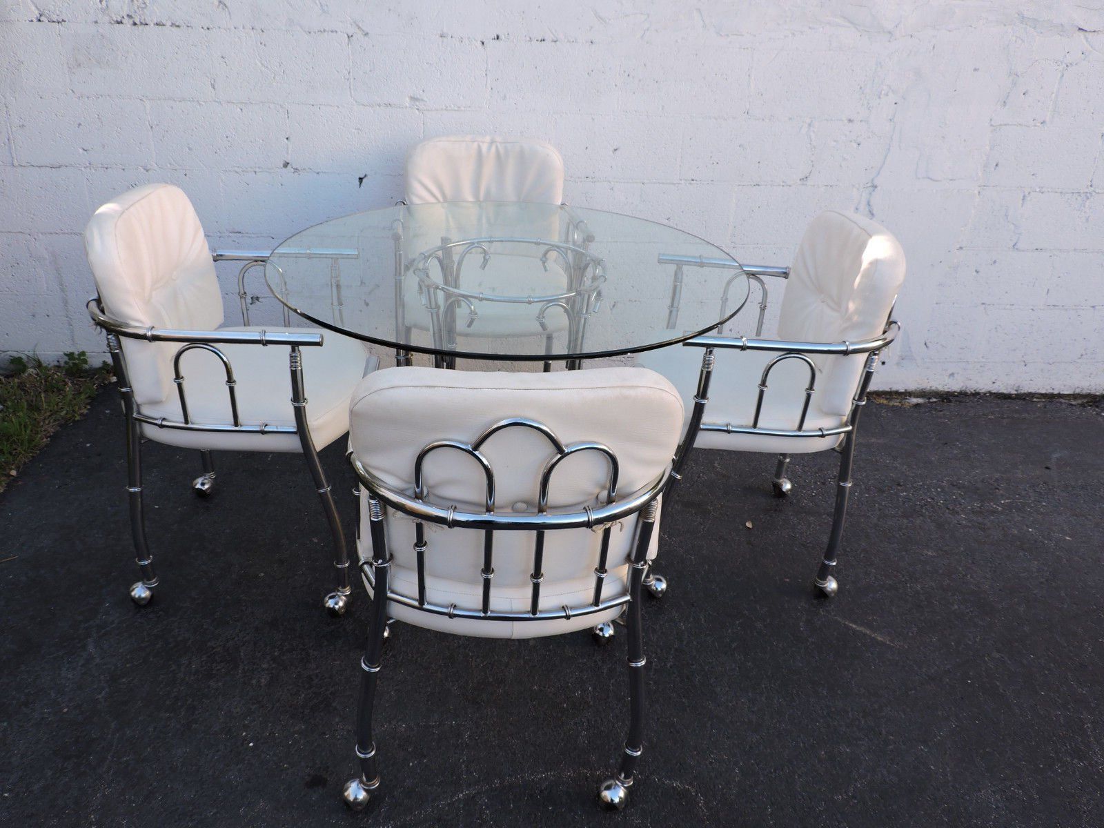 Most Recently Released Hollywood Regency Chrome And Round Glass Top Dining Table For Retro Round Glasstop Dining Tables (Photo 6 of 25)