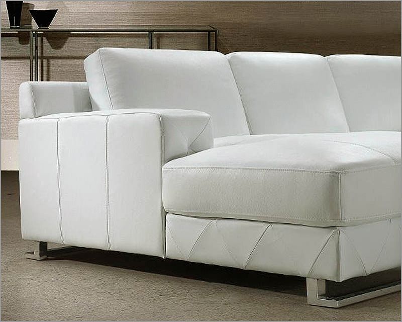 Sectional Sofas In White With Regard To Most Recently Released White Leather Sectional Sofa Set 44l0680 (Photo 12 of 25)