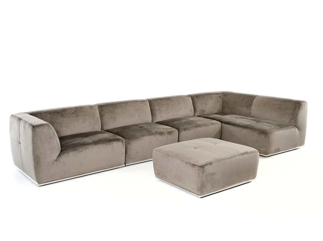 Trendy 3pc Ledgemere Modern Sectional Sofas With Regard To Contemporary Grey Fabric Sectional Sofa Vg389 (Photo 20 of 25)
