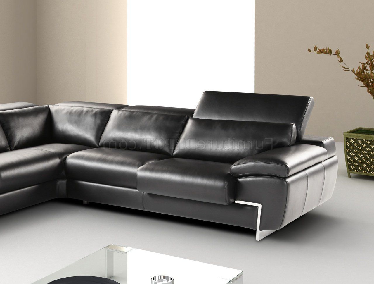 Wynne Contemporary Sectional Sofas Black With Favorite Black Full Leather Modern Sectional Sofa W/adjustable Headrest (Photo 6 of 25)