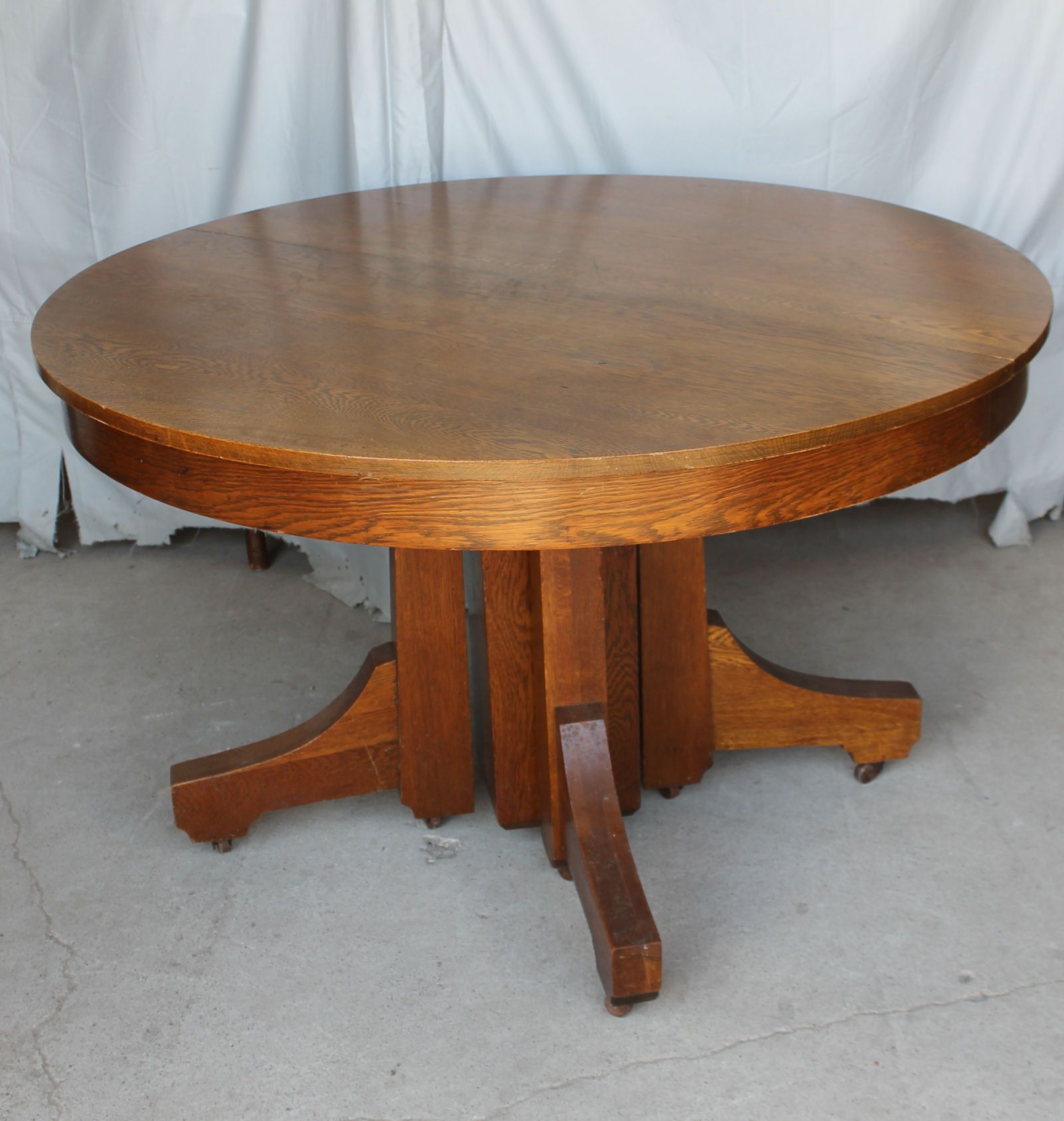 Antique Mission Style Round Oak Intended For Vintage Brown Round Dining Tables (View 9 of 15)
