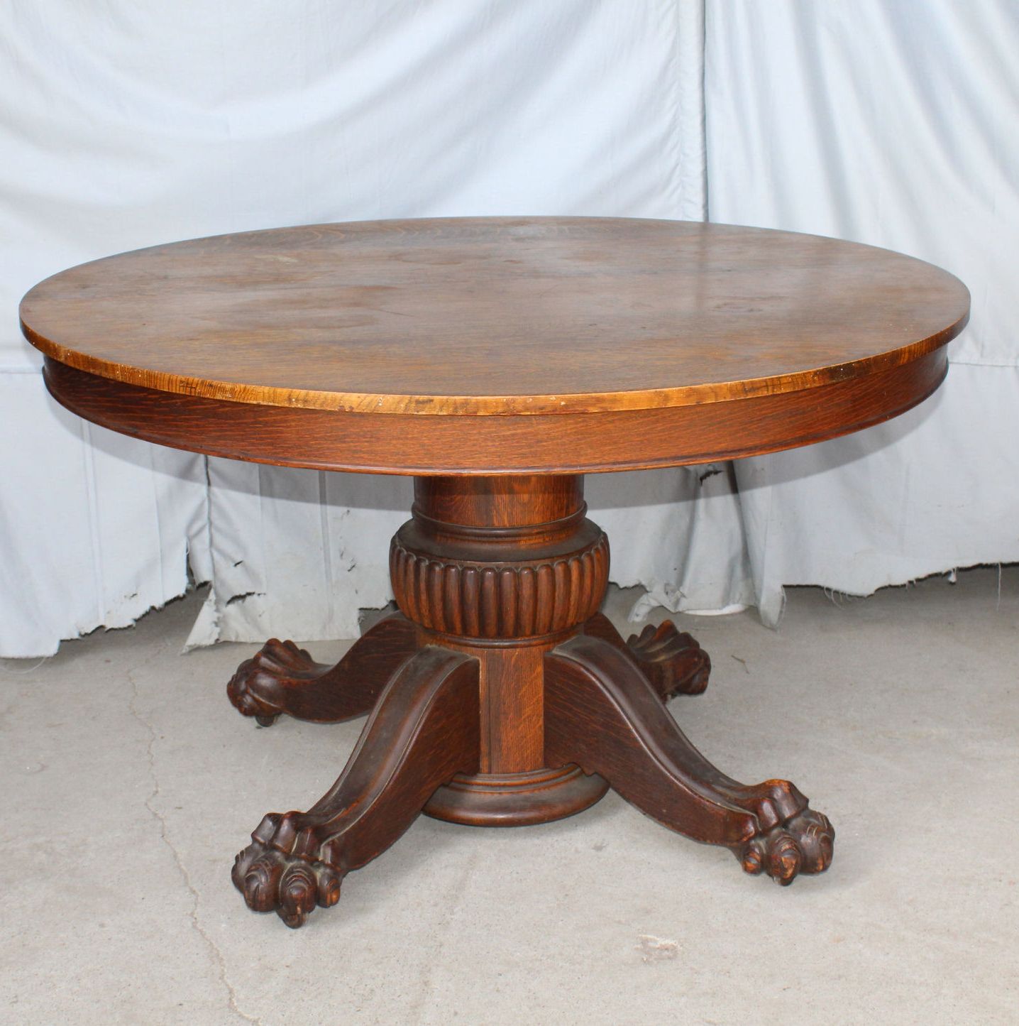 Antique Round Oak Dining Table (View 1 of 15)