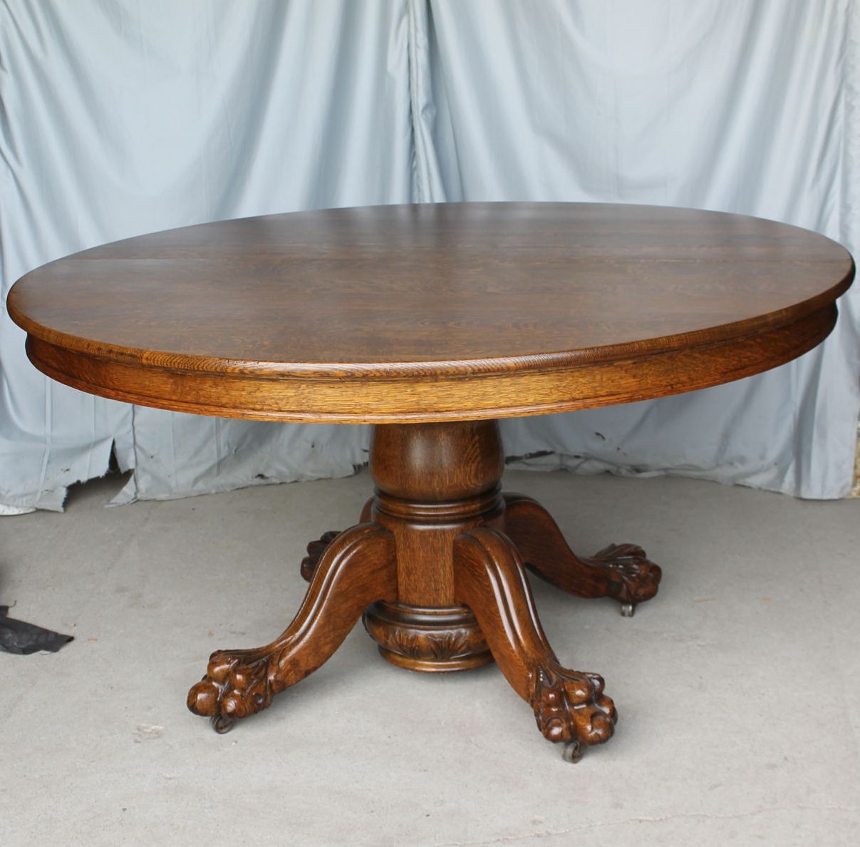 Antique Round Oak Dining Table (View 8 of 15)