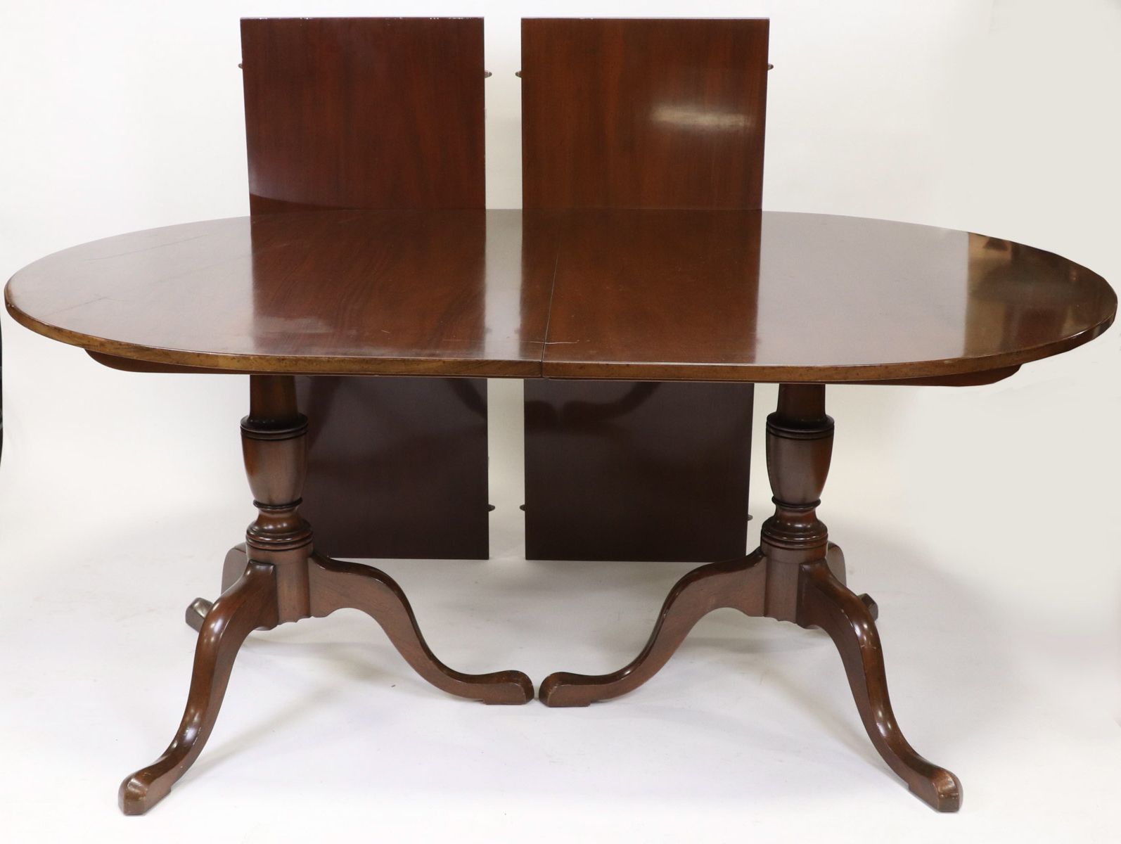 Lot Detail – Double Pedestal Mahogany Dining Table With Regard To Well Known Mahogany Dining Tables (View 9 of 15)