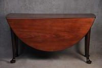 Loveantiques Pertaining To Well Liked Leaf Round Console Tables (View 1 of 15)