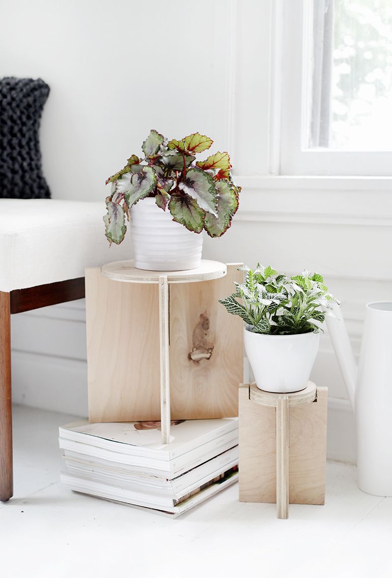 Most Recent Particle Board Plant Stands With Regard To Diy Wooden Plant Stand – The Merrythought (View 9 of 15)