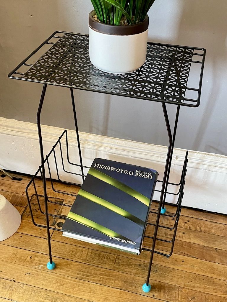 Most Recently Released Ball Plant Stands With Regard To Vintage Wire Plant/magazine Stand With Ball Feet (View 14 of 15)