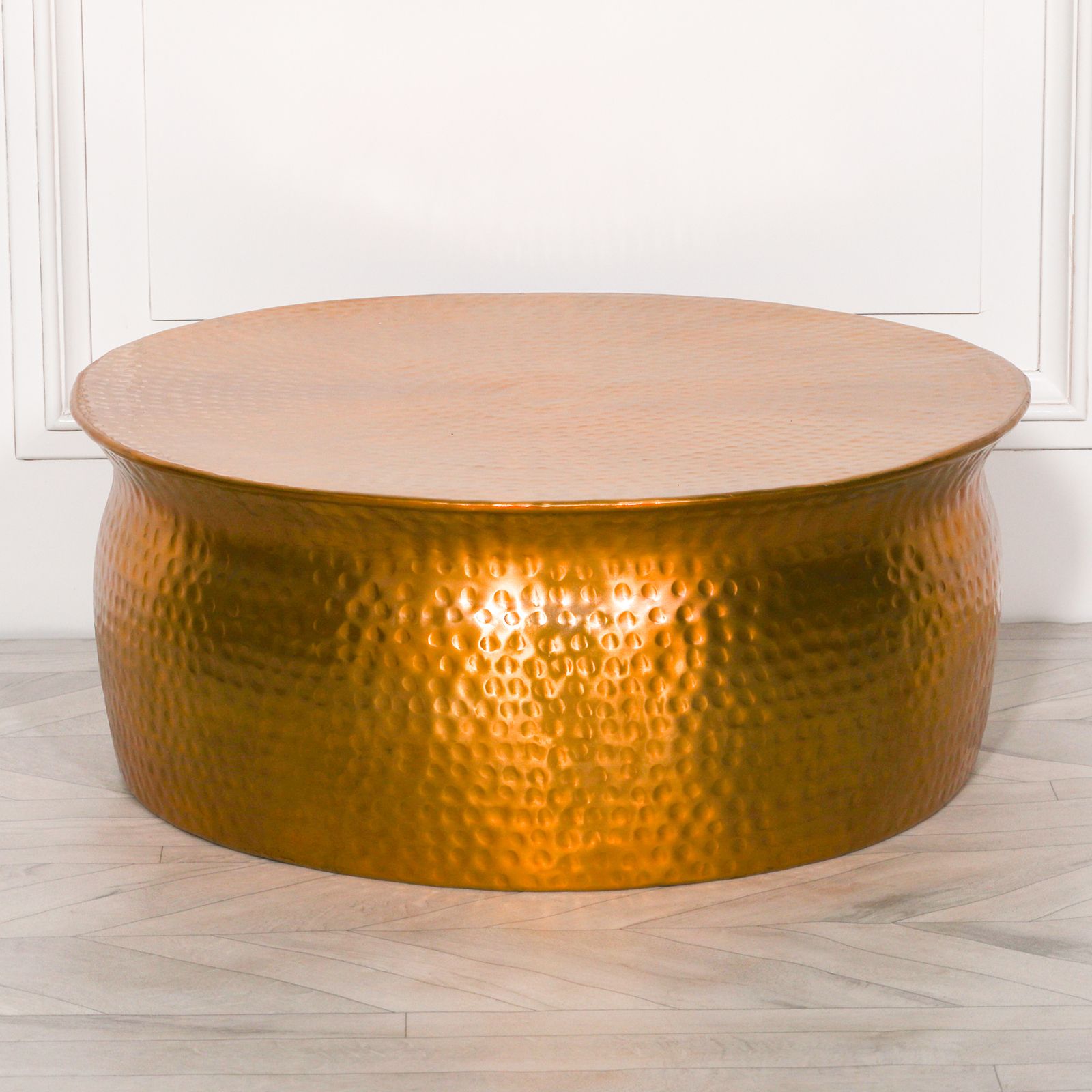 2019 Glossy Finished Metal Coffee Tables For Aluminium Brass Gold Style Finish Round Hammered Metal Coffee Table (Photo 4 of 15)