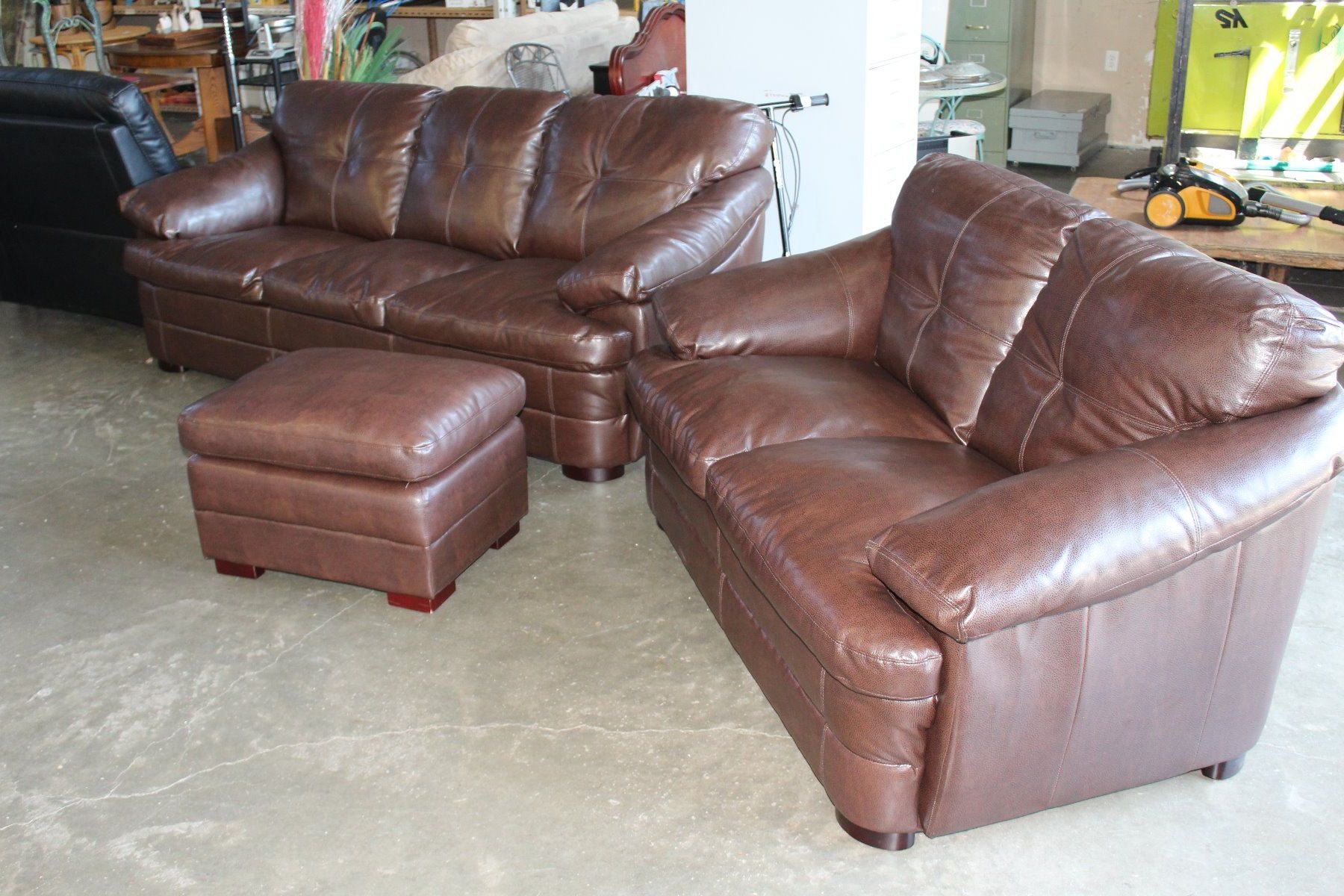 As New Brown Leather Sofa Loveseat And Matching Ottoman Throughout Trendy Sofas With Ottomans In Brown (View 14 of 15)