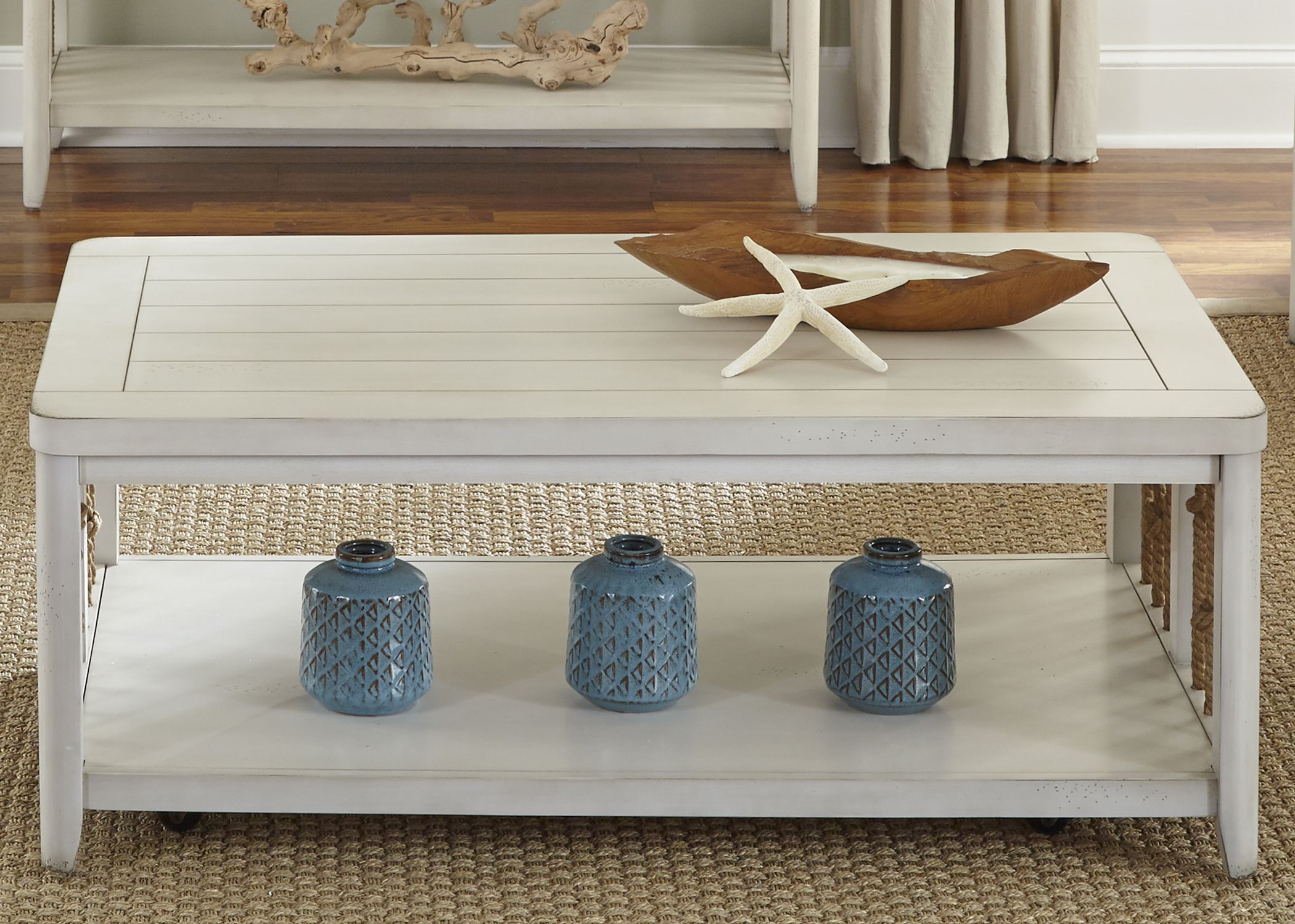 Featured Photo of The 15 Best Collection of Gray Coastal Cocktail Tables