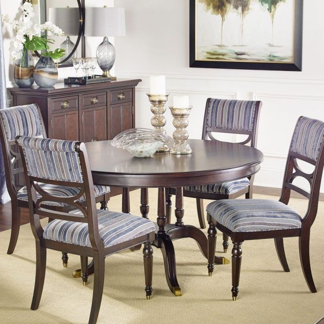 2024 Latest Chandler Extension Dining Tables