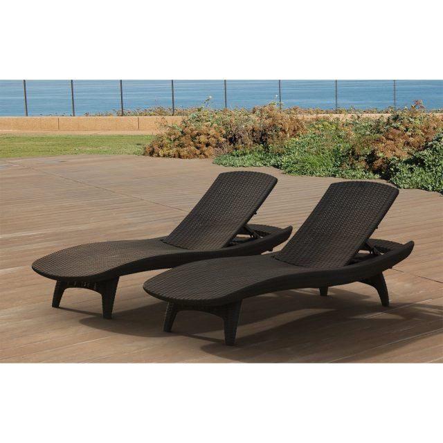 15 Collection of Hotel Pool Chaise Lounge Chairs