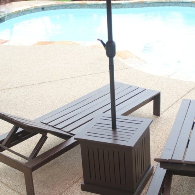 The Best Patio Umbrellas with Accent Table