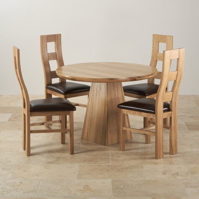 The 25 Best Collection of Round Oak Dining Tables and 4 Chairs